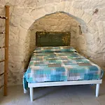 Trullo Nadia Lantställe *
