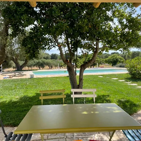 Trullo Nadia أوستوني