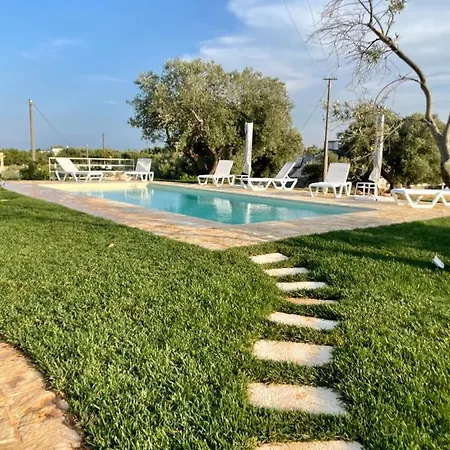 Trullo Nadia منزل ريفي *
