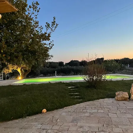 Trullo Nadia أوستوني